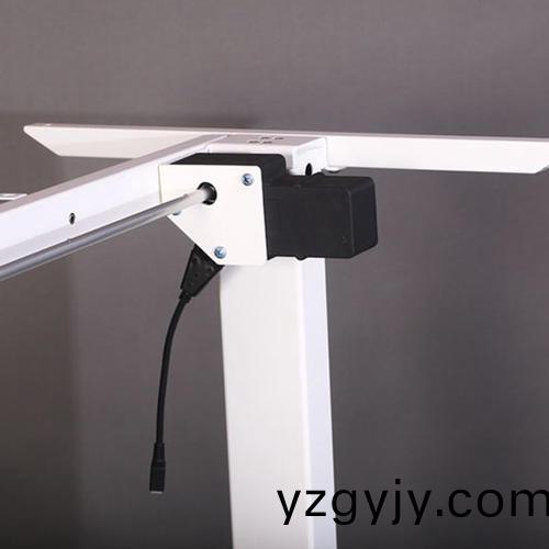 電動(dong)陞降槕選什麼電機？
